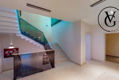 Casă individuală cu 10 camere cu Canalizare în Sud - 11