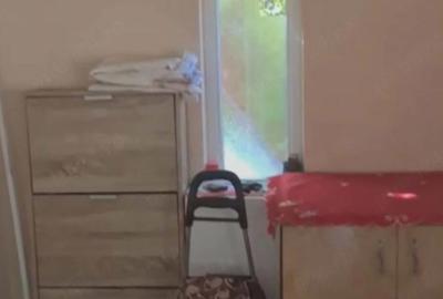 Casă cu 2 camere cu Teren 1087 Mp în Cârcea - 1