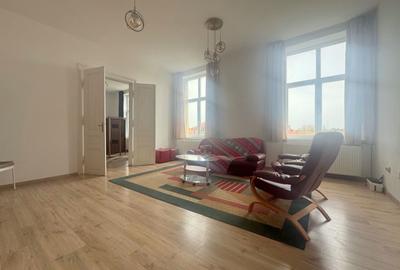 Apartament cu 2 camere, mobilat în Central - 1