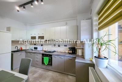 Apartament cu 2 camere decomandat în Pietroasa - 3