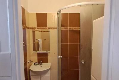 Garsonieră decomandată în Take Ionescu
