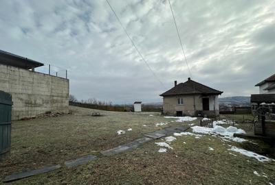 Casă cu 4 camere cu Teren 1800 Mp în Central - 6