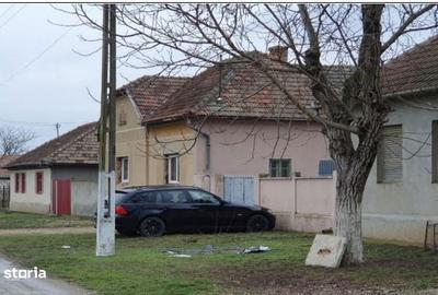 Casă cu 2 camere cu Teren 1080 Mp în Central - 4