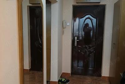 Schimb ,Garsoniera in Sinmartin, linga Baile Felix - 1