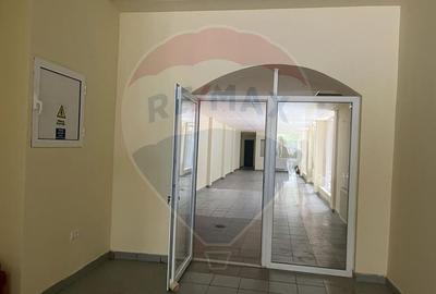De inchiriat Spatiu comercial stradal zona Universitatii - 3