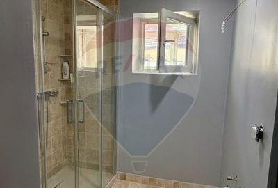 Apartament cu 3 camere de vânzare în zona Est - 7