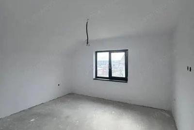 Casă cu 4 camere cu Teren 415 Mp în Central - 4