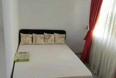 Apartament cu 3 camere semidecomandat în Dacia