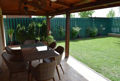 Duplex cu 5 camere cu Canalizare în Central - 8
