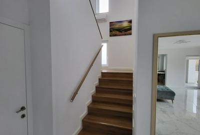 Casă individuală cu 4 camere cu Canalizare în Micești - 10