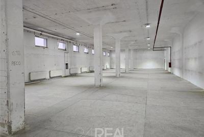 Spațiu comercial, de 450 mp, în Central - 4