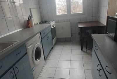 Apartament cu 3 camere decomandat în Drumul Taberei - 2