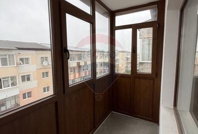 Apartament spatios de vanzare in GRUI - Campulung - 12