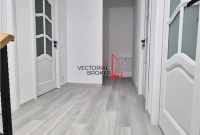 Casă cu 4 camere cu Teren 370 Mp în Central - 2