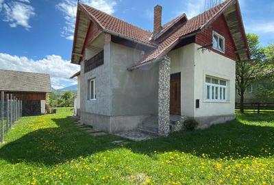 Casă cu 5 camere cu Teren 1925 Mp în Bran - 9