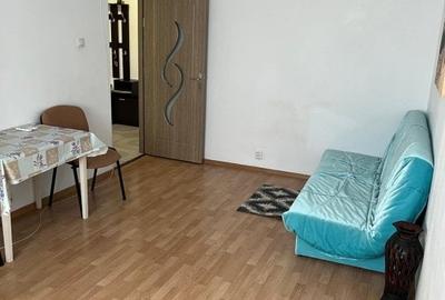 Apartament cu 2 camere, decomandat, etaj 1/4, zona Alexandru cel Bun - 3
