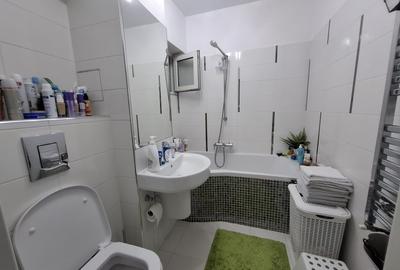 Apartament cu 3 camere decomandat în Giurgiului - 10