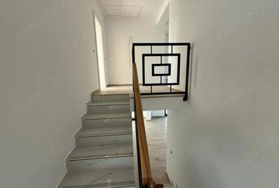 Casă cu 5 camere cu Teren 490 Mp în Păulești - 7