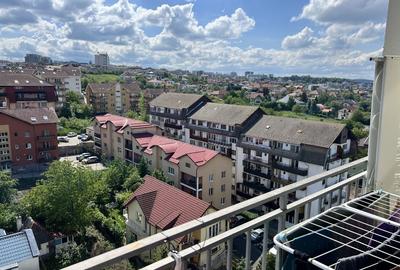 Apartament cu 2 camere decomandat în Central - 1