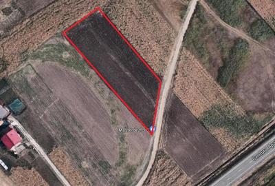 Teren de 2000 mp, în Sub Coastă