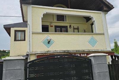 Casă cu 3 camere în Batoți - 8