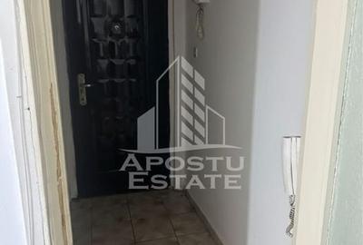 Apartamentul cu 2 camere, balcon, parter inalt, zona Sagului - 5