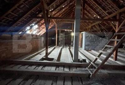 Casă cu Teren 2900 Mp în Central - 8