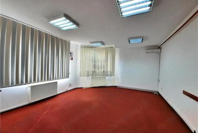 Spațiu comercial, de 65 mp, în Central