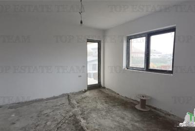Casa de vanzare cu perete individual - Intimitate si confort garantate! - 14