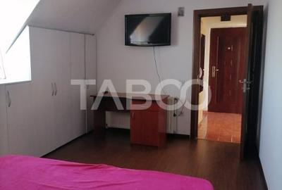 Apartamen 3 camere cu balcon etaj 3 in zona Trei Stejari de inchiriat - 4