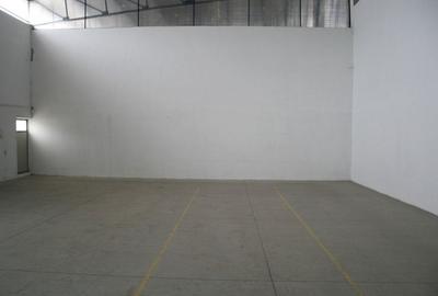 Hala cu birouri, acces TIR - 3