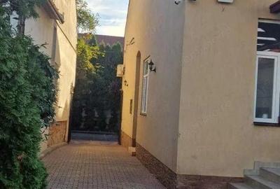 Casă cu 8 camere în Ultracentral - 6