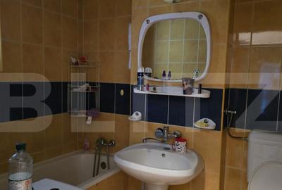 Apartament de vanzare, cu 2 camere, 46 mp, zona Micro 14 - 3