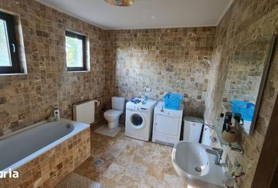 Casă cu 5 camere cu Teren 1030 Mp în Bârnova - 3
