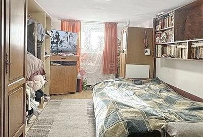 Curte Generoasa | Loc de Parcare - 2