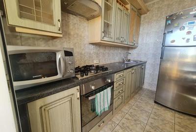 Garsonieră decomandată în Central