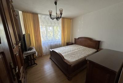 Apartament 3 camere, 1 mai - 3