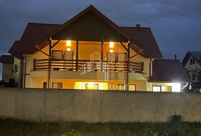 Casă individuală cu 5 camere cu Canalizare în Tractorul - 33