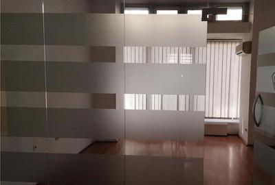 Spațiu comercial, de 173 mp, în Central - 2