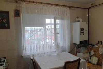 Garsonieră decomandată în Brazda lui Novac