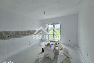 Casă cu 5 camere cu Teren 290 Mp în Șura Mică - 11