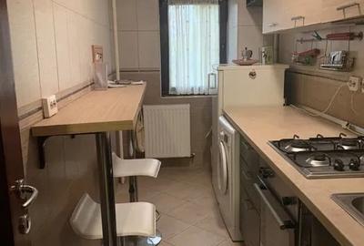 Garsonieră decomandată, mobilată în Militari