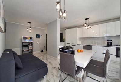 Apartament cu 2 camere semidecomandat, mobilat în Florești - 1