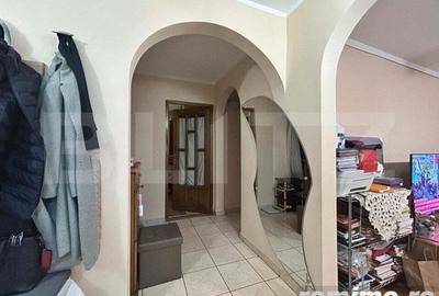 Apartament cu 3 camere decomandat în Careiului - 3