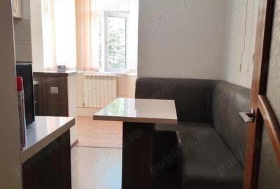 Apartament cu 3 camere decomandat, mobilat în Central - 11