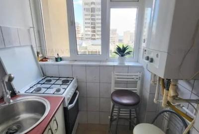 Apartament cu 2 camere decomandat în Hala Centrală - 2