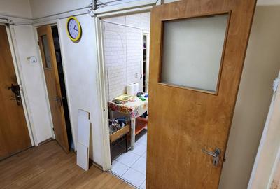 Apartament cu 4 camere decomandat în Berceni - 14