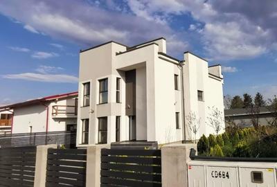 Casă individuală cu 4 camere în Stupini