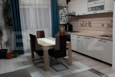 Apartament cu 3 camere semidecomandat în Baciu