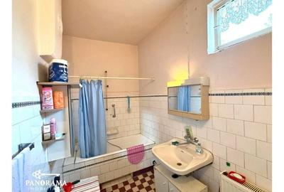 Casă cu teren de vânzare Mediaș, str. Luceafărului - liniște, funcțion - 8